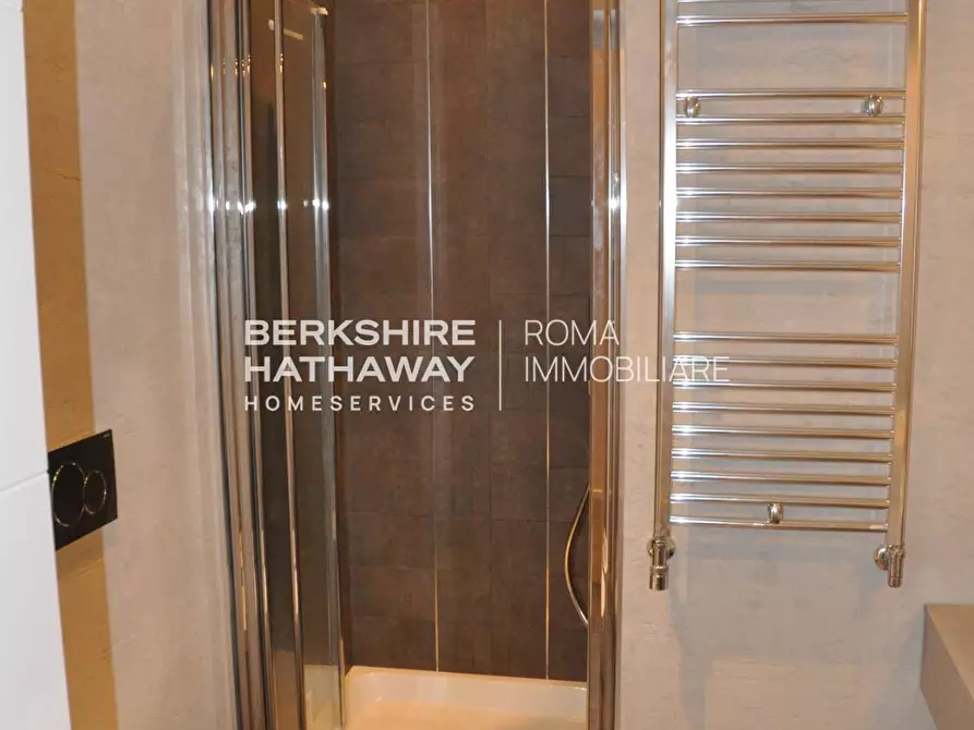 Immagine 30 di Villa in vendita  in Via Appia Antica 1 a Roma