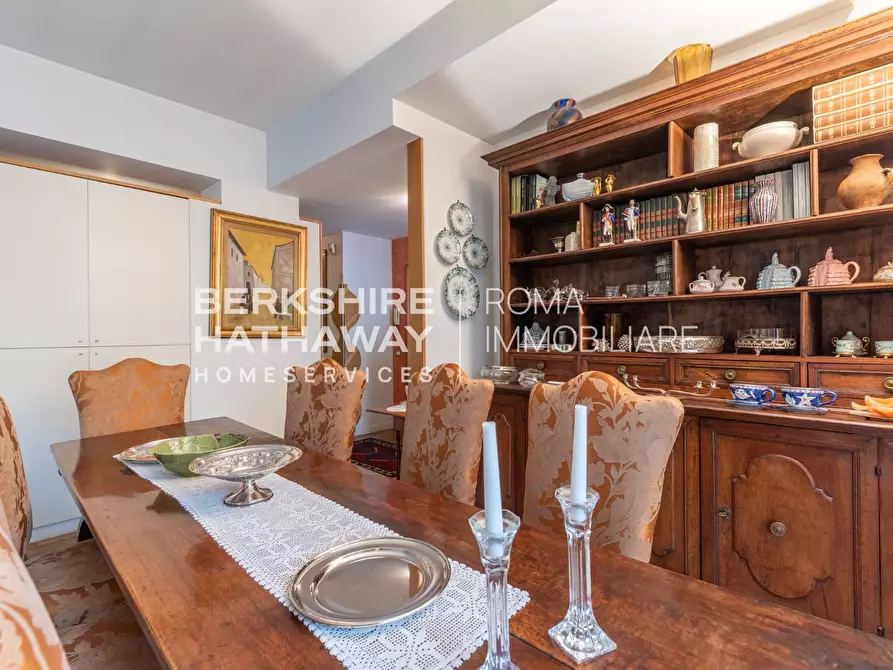 Immagine 16 di Appartamento in vendita  in Via Ugo de Carolis a Roma