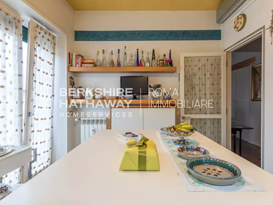 Immagine 24 di Appartamento in vendita  in Via Ugo de Carolis a Roma