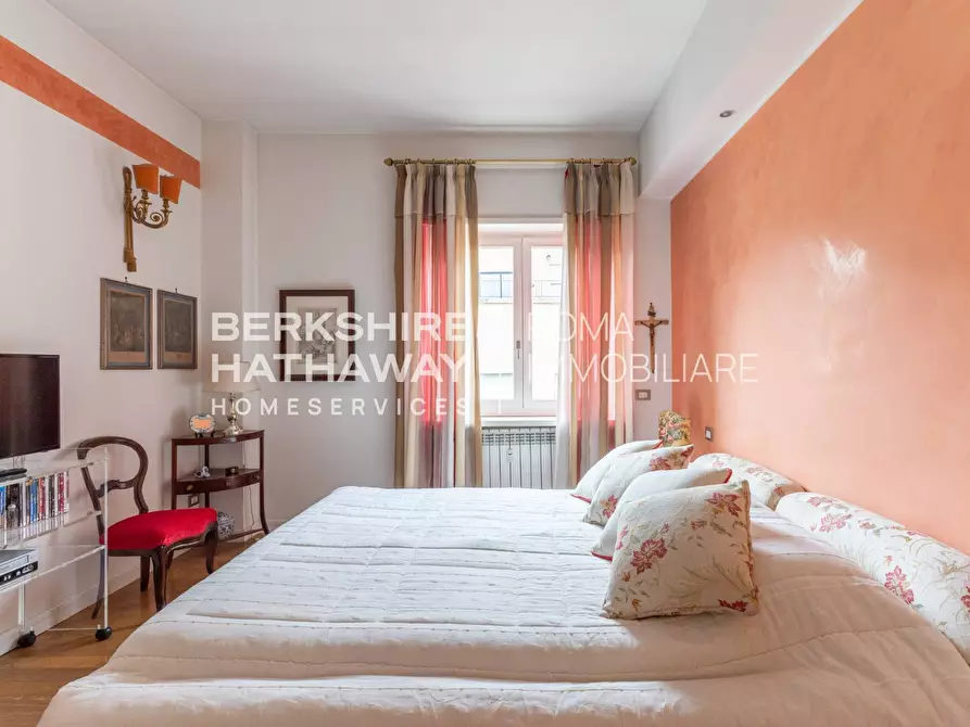 Immagine 28 di Appartamento in vendita  in Via Ugo de Carolis a Roma