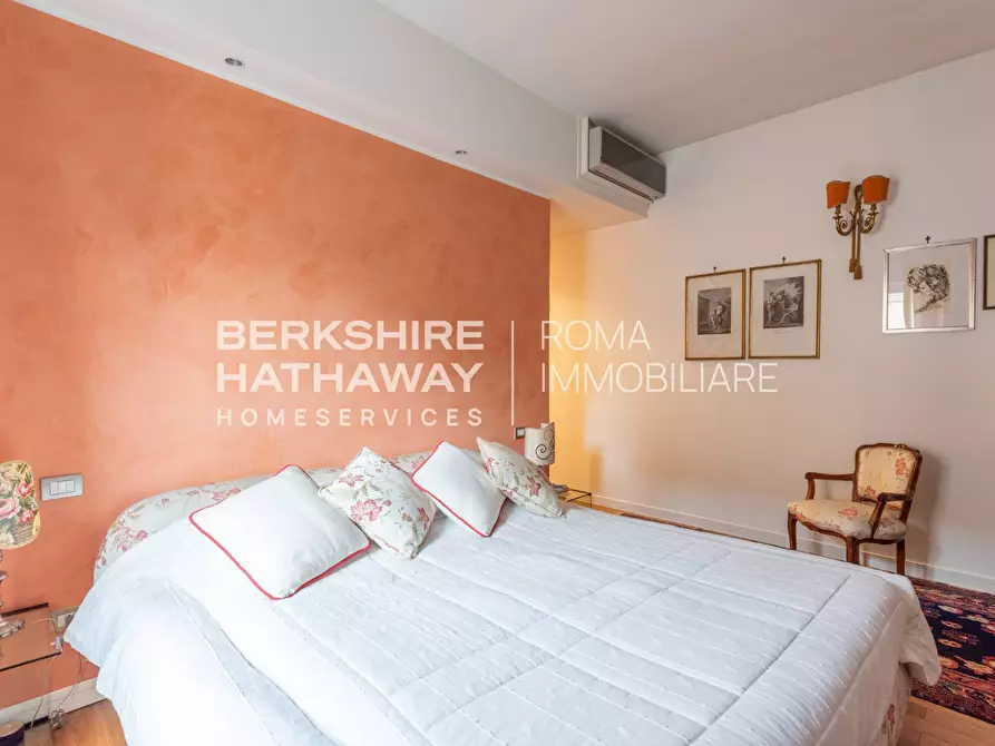 Immagine 31 di Appartamento in vendita  in Via Ugo de Carolis a Roma