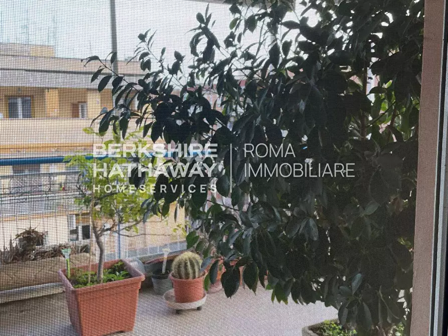 Immagine 1 di Appartamento in vendita  in Via Veroli a Roma