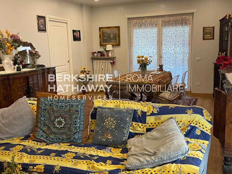 Immagine 2 di Appartamento in vendita  in Via Veroli a Roma