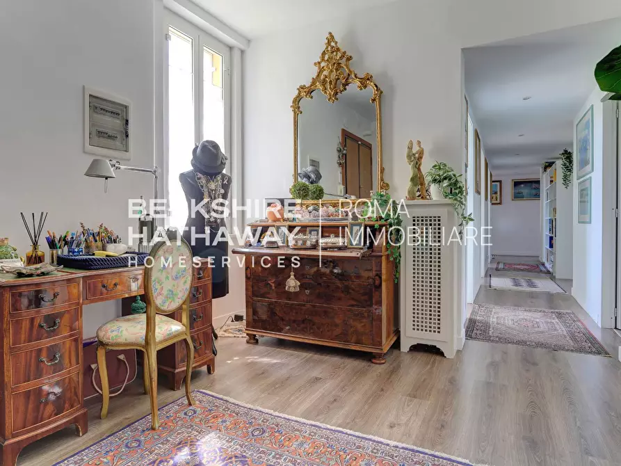 Immagine 8 di Appartamento in vendita  in Via Filippo Civinini 1 a Roma