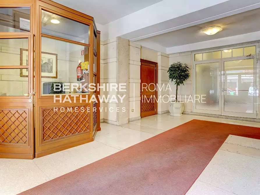 Immagine 18 di Appartamento in vendita  in Via Filippo Civinini 1 a Roma