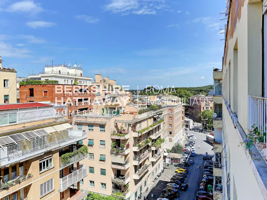 Immagine 22 di Appartamento in vendita  in Via Filippo Civinini 1 a Roma