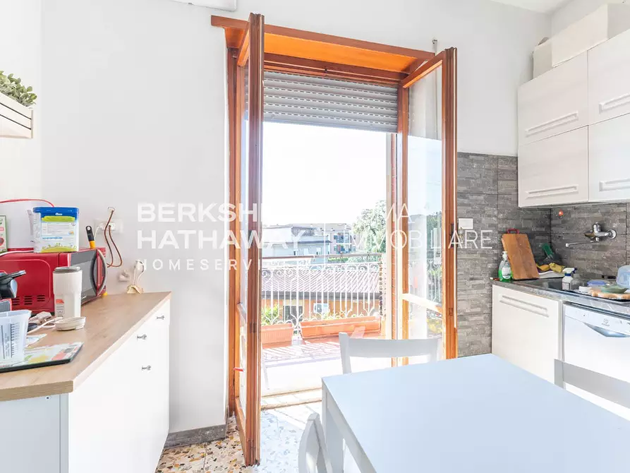 Immagine 5 di Appartamento in vendita  in Via Della Stazione Di Ottavia 1 a Roma