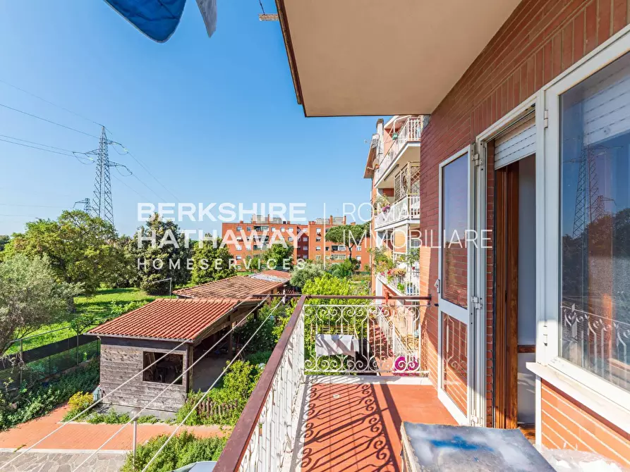 Immagine 19 di Appartamento in vendita  in Via Della Stazione Di Ottavia 1 a Roma