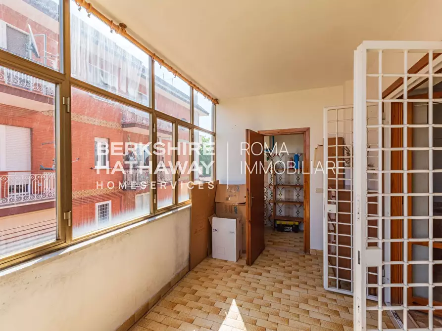 Immagine 18 di Appartamento in vendita  in Via Della Stazione Di Ottavia 1 a Roma