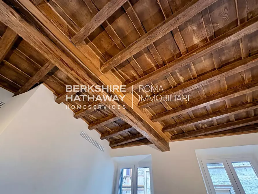 Immagine 5 di Appartamento in affitto  in Via Di San Basilio 1 a Roma