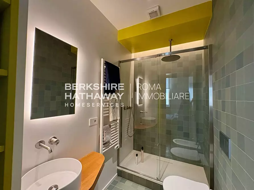 Immagine 13 di Appartamento in affitto  in Via Di San Basilio 1 a Roma