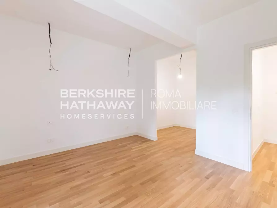 Immagine 13 di Appartamento in vendita  in Via Vincenzo Tizzani a Roma