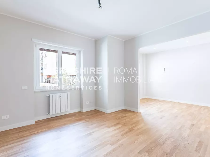 Immagine 4 di Appartamento in vendita  in Vincenzo Tizzani 18 a Roma