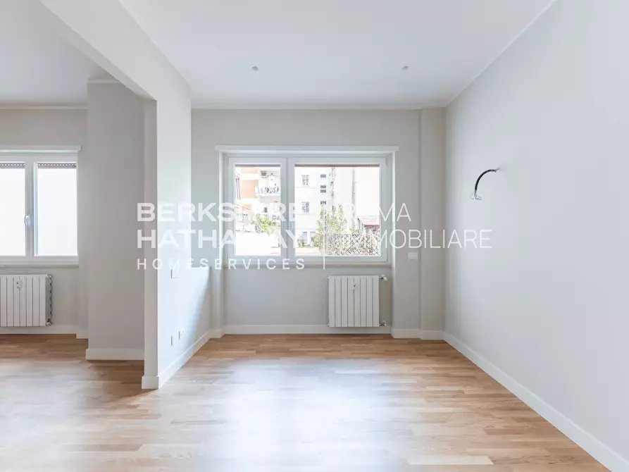 Immagine 11 di Appartamento in vendita  in Vincenzo Tizzani 18 a Roma