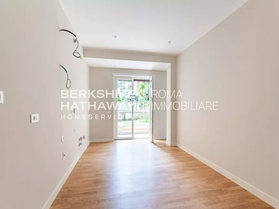 Immagine 13 di Appartamento in vendita  in Vincenzo Tizzani 18 a Roma