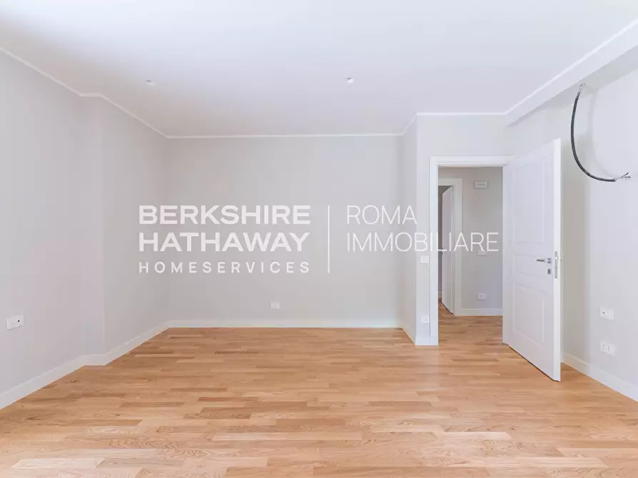 Immagine 17 di Appartamento in vendita  in Vincenzo Tizzani 18 a Roma