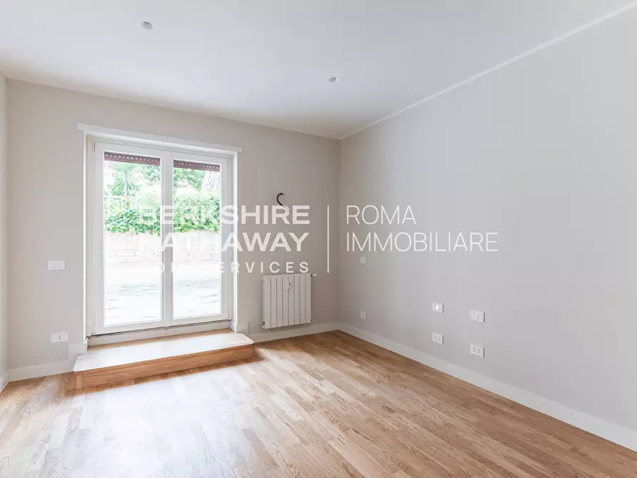 Immagine 19 di Appartamento in vendita  in Vincenzo Tizzani 18 a Roma