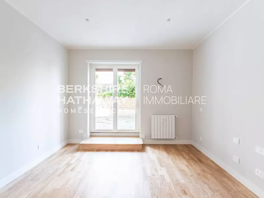 Immagine 20 di Appartamento in vendita  in Vincenzo Tizzani 18 a Roma