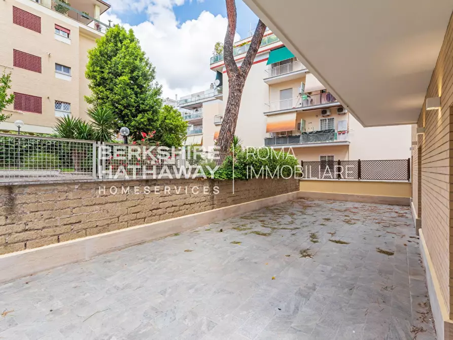 Immagine 28 di Appartamento in vendita  in Vincenzo Tizzani 18 a Roma