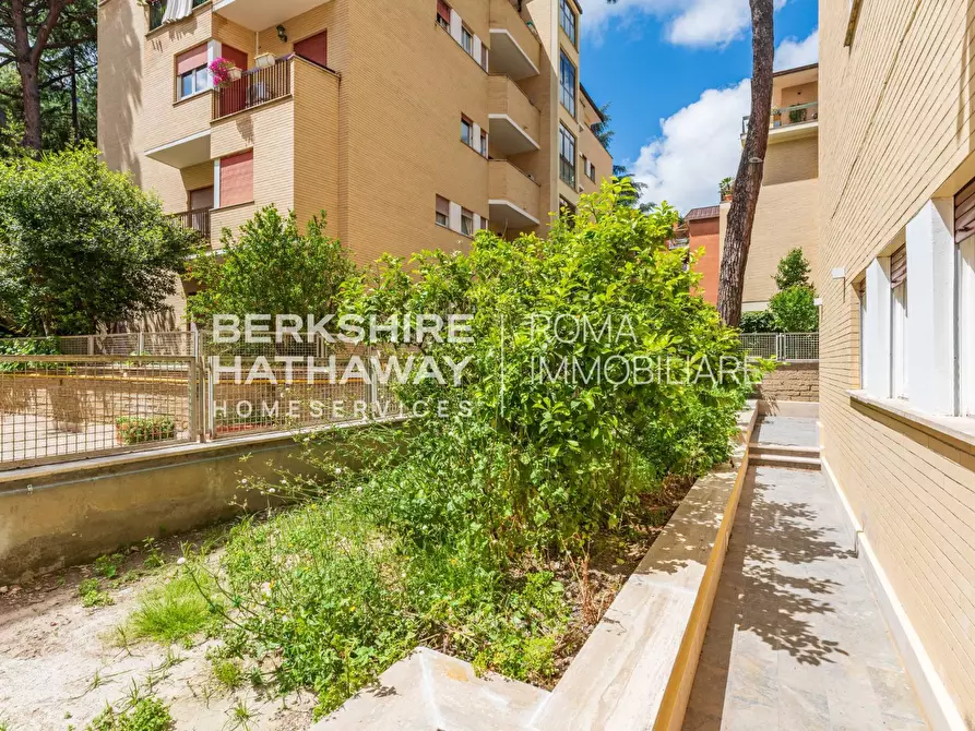 Immagine 30 di Appartamento in vendita  in Vincenzo Tizzani 18 a Roma