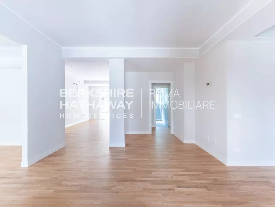 Immagine 33 di Appartamento in vendita  in Vincenzo Tizzani 18 a Roma