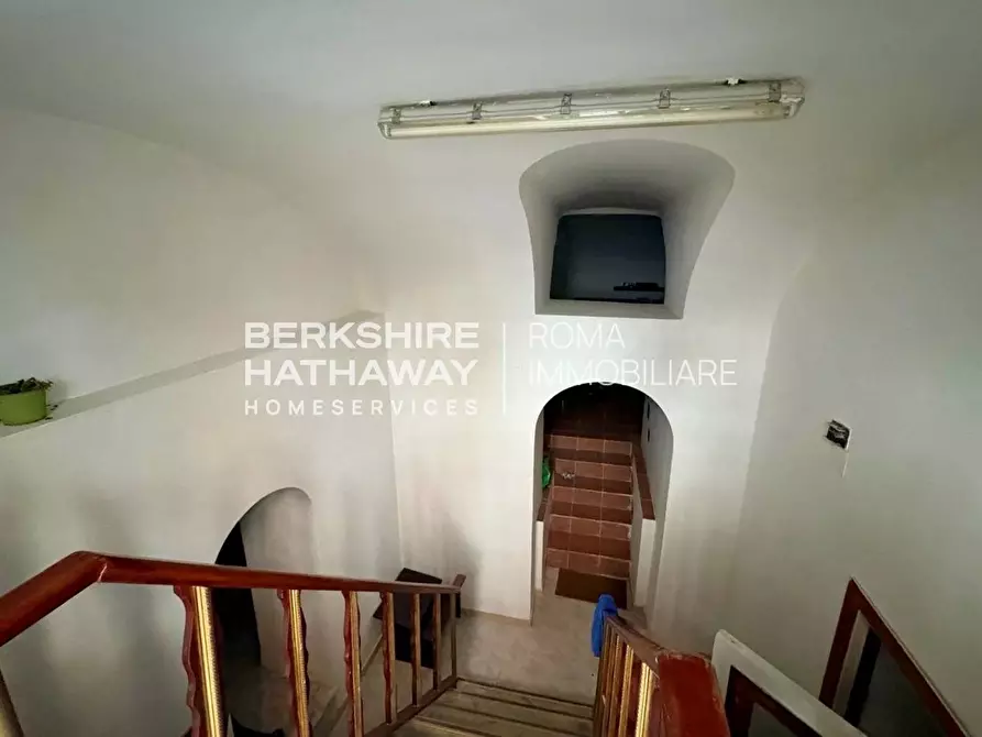 Immagine 4 di Palazzo in vendita  in Via Varese 22 a Roma