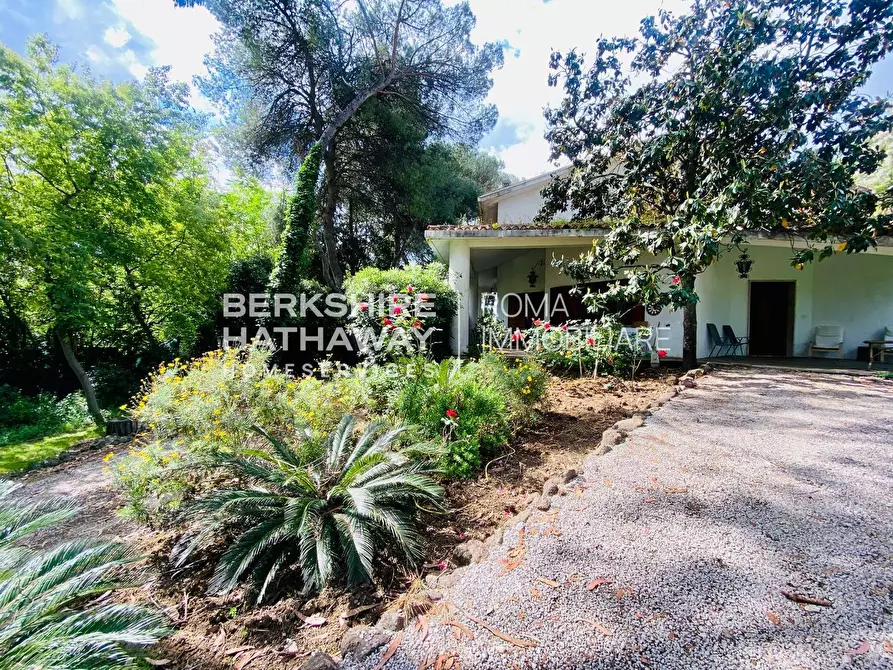 Immagine 66 di Villa in vendita  in Via Alida Valli a Roma