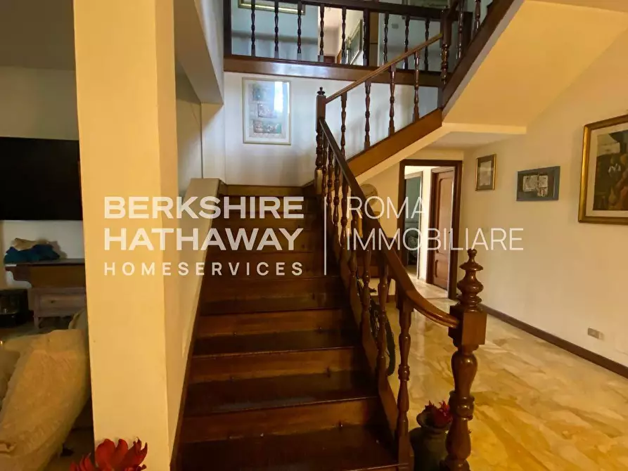 Immagine 61 di Villa in vendita  in Via Alida Valli a Roma