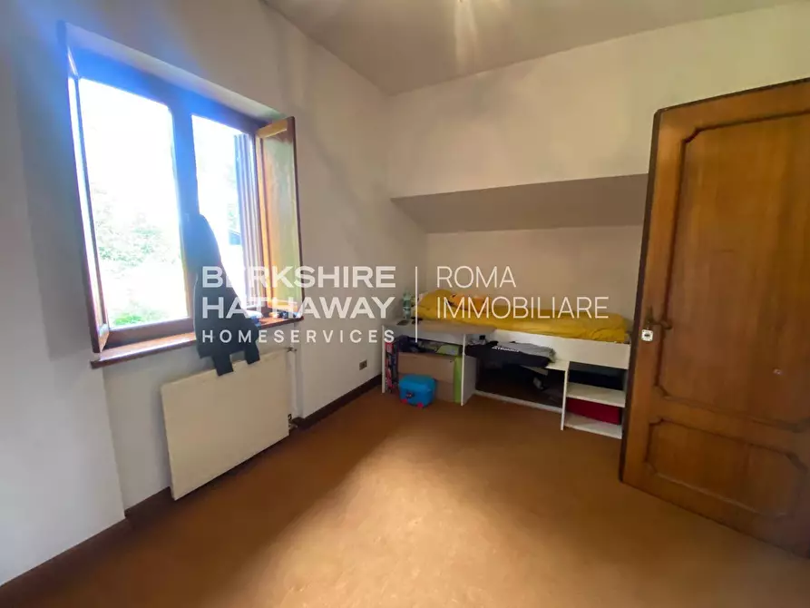 Immagine 59 di Villa in vendita  in Via Alida Valli a Roma