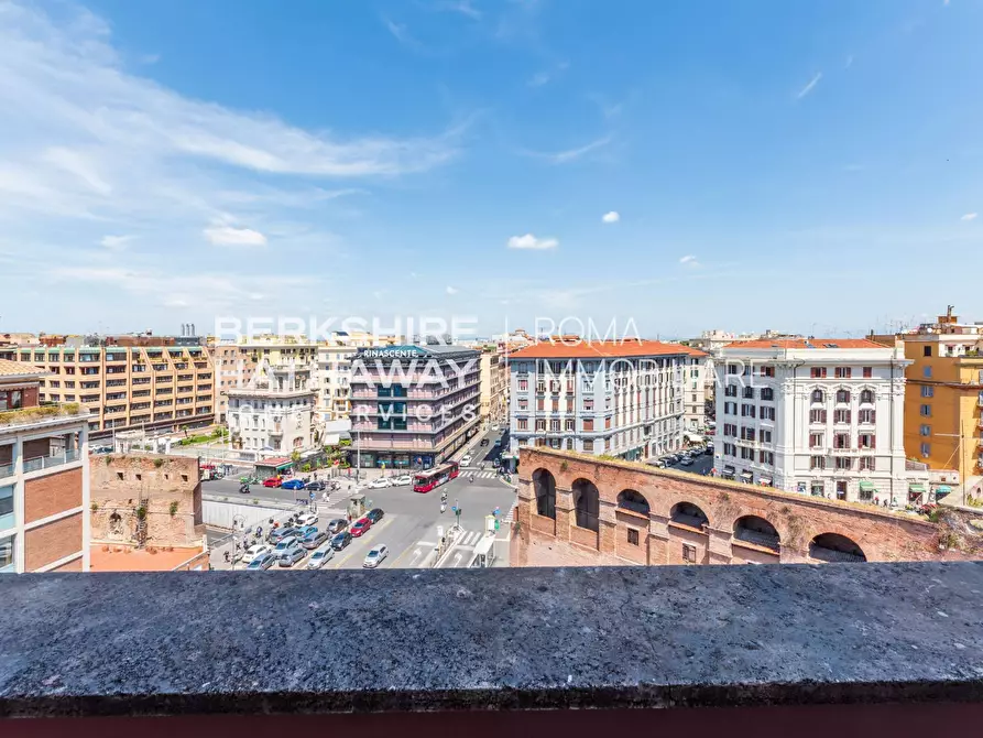 Immagine 1 di Appartamento in vendita  in Piazza Fiume 1 a Roma