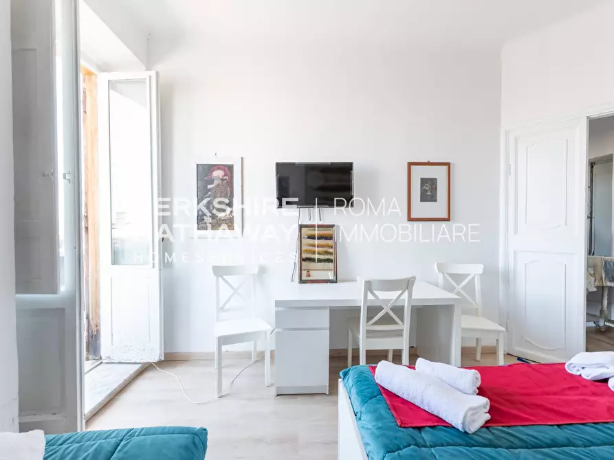 Immagine 7 di Appartamento in vendita  in Piazza Fiume 1 a Roma