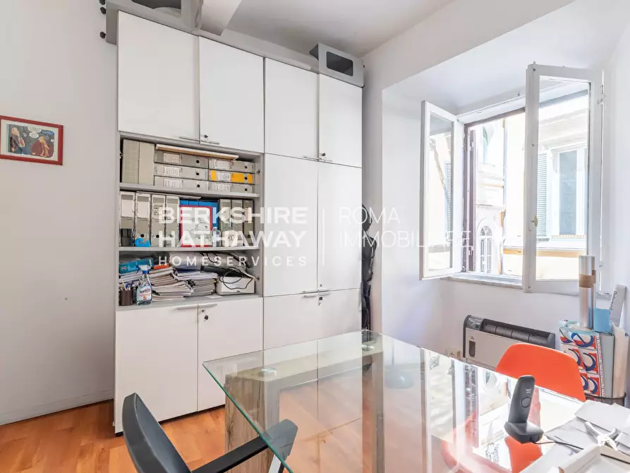 Immagine 30 di Appartamento in vendita  in Via del Pantheon a Roma