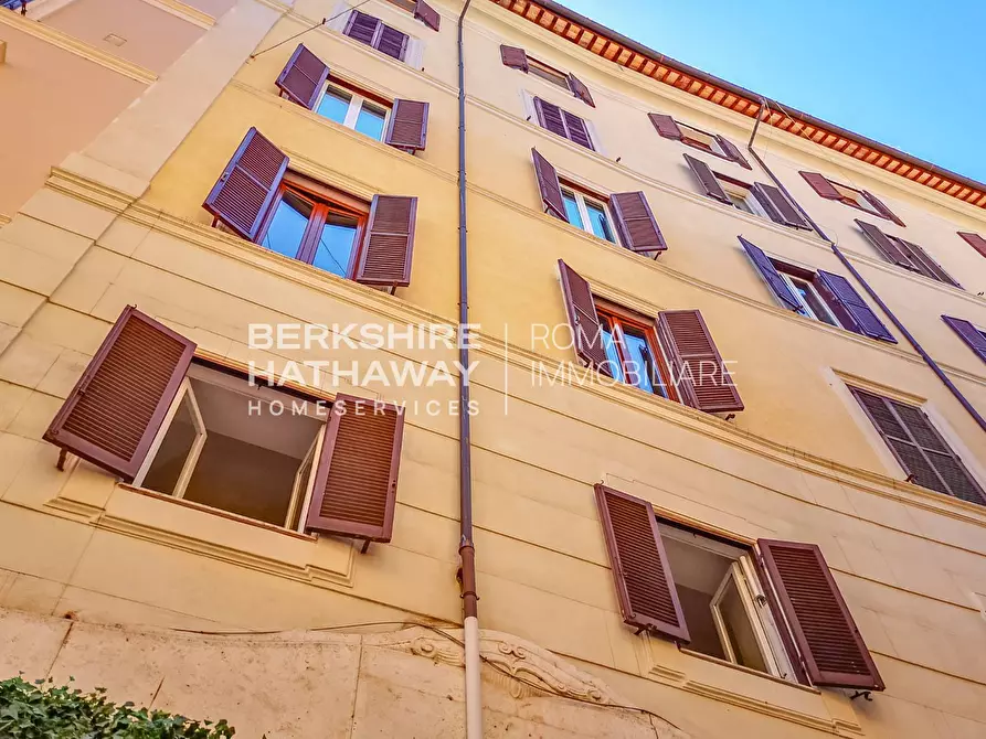 Immagine 37 di Appartamento in vendita  in Via del Pantheon a Roma