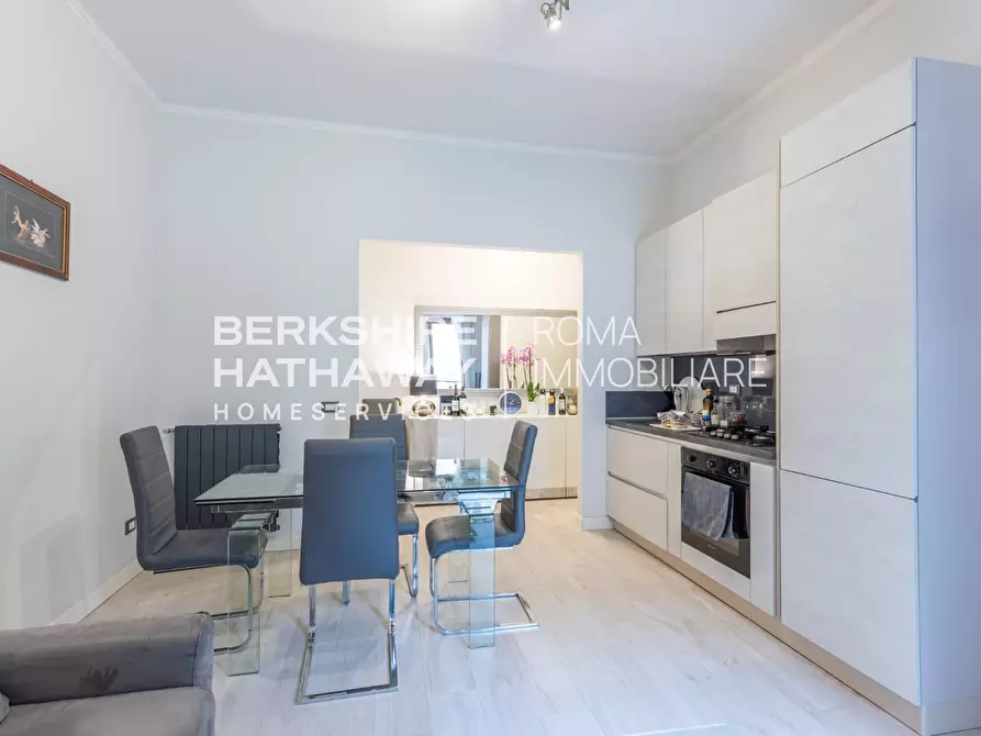 Immagine 4 di Appartamento in vendita  in Via Vittorio Veneto 1 a Roma