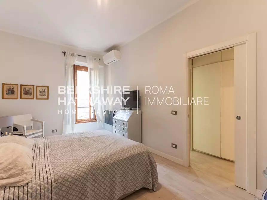 Immagine 6 di Appartamento in vendita  in Via Vittorio Veneto 1 a Roma