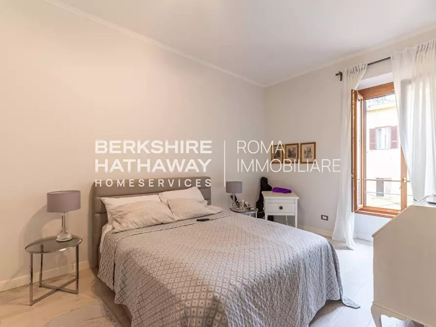 Immagine 7 di Appartamento in vendita  in Via Vittorio Veneto 1 a Roma