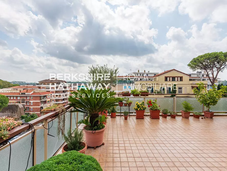 Immagine 5 di Attico in vendita  in Via Paolo Bentivoglio 1 a Roma