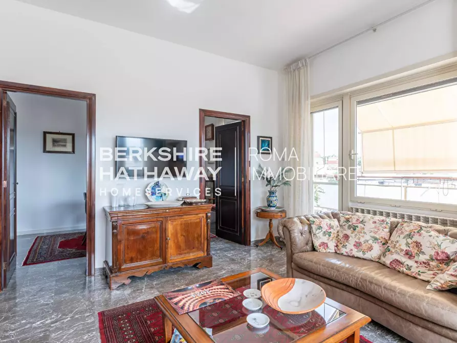 Immagine 16 di Attico in vendita  in Via Paolo Bentivoglio 1 a Roma