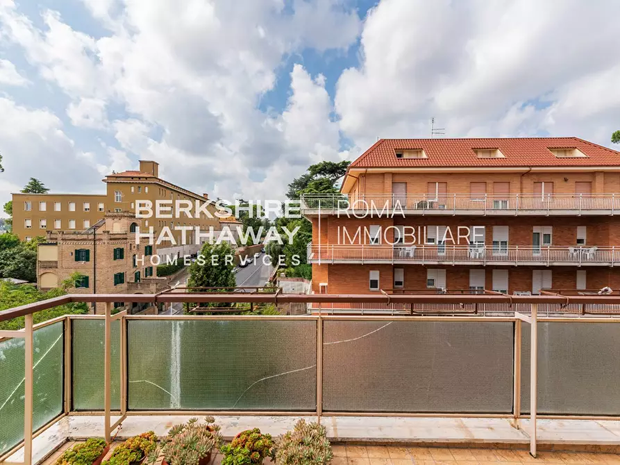 Immagine 20 di Attico in vendita  in Via Paolo Bentivoglio 1 a Roma