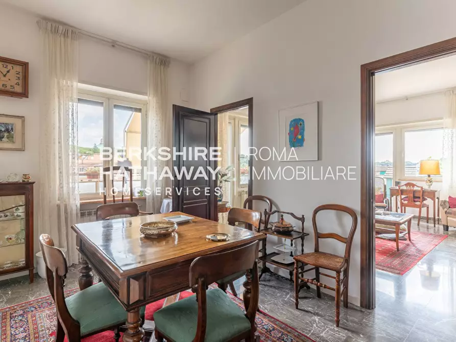 Immagine 21 di Attico in vendita  in Via Paolo Bentivoglio 1 a Roma