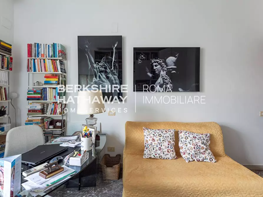 Immagine 25 di Attico in vendita  in Via Paolo Bentivoglio 1 a Roma