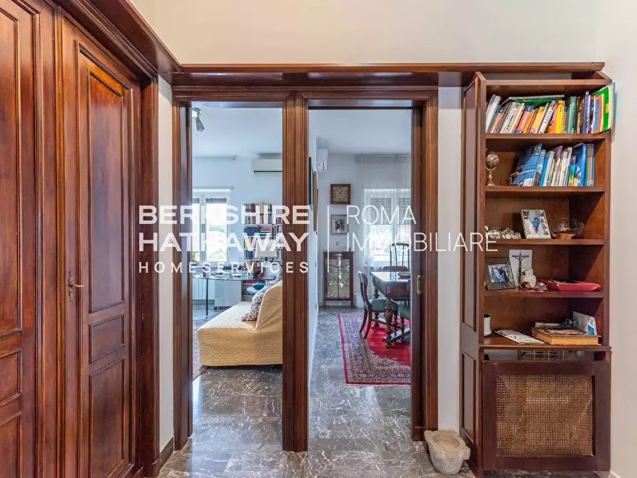 Immagine 27 di Attico in vendita  in Via Paolo Bentivoglio 1 a Roma