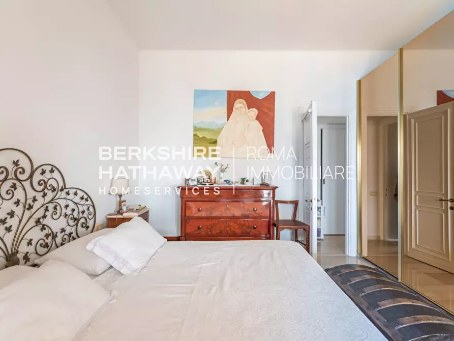 Immagine 31 di Attico in vendita  in Via Paolo Bentivoglio 1 a Roma