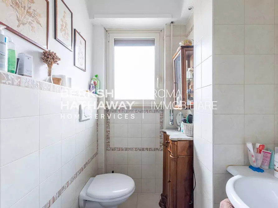 Immagine 41 di Attico in vendita  in Via Paolo Bentivoglio 1 a Roma