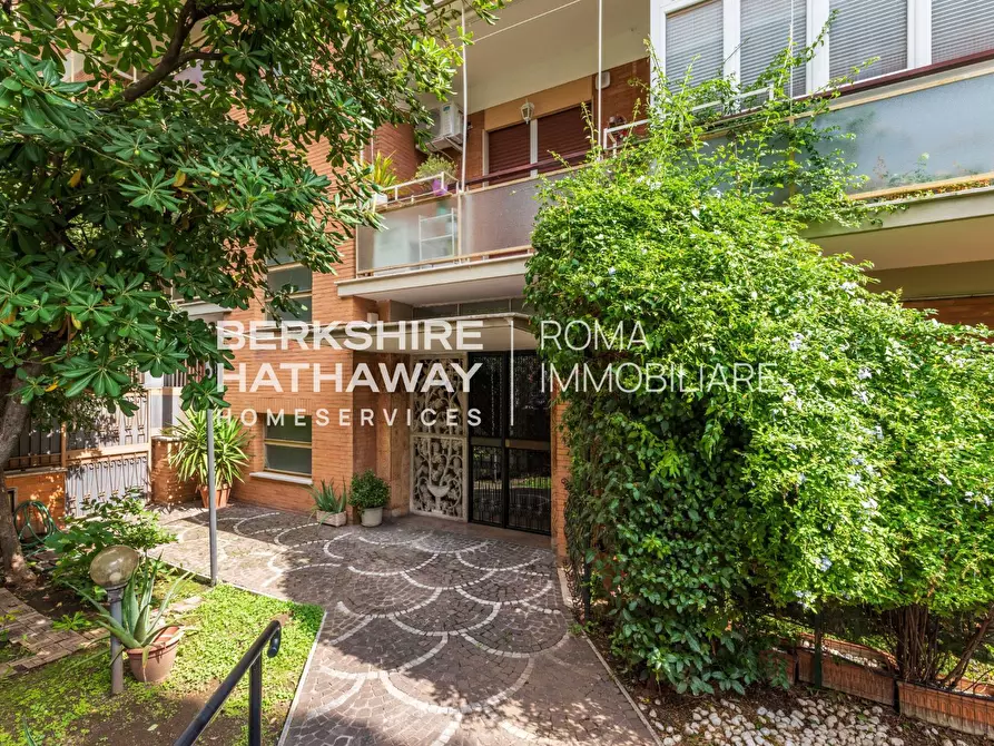 Immagine 44 di Attico in vendita  in Via Paolo Bentivoglio 1 a Roma