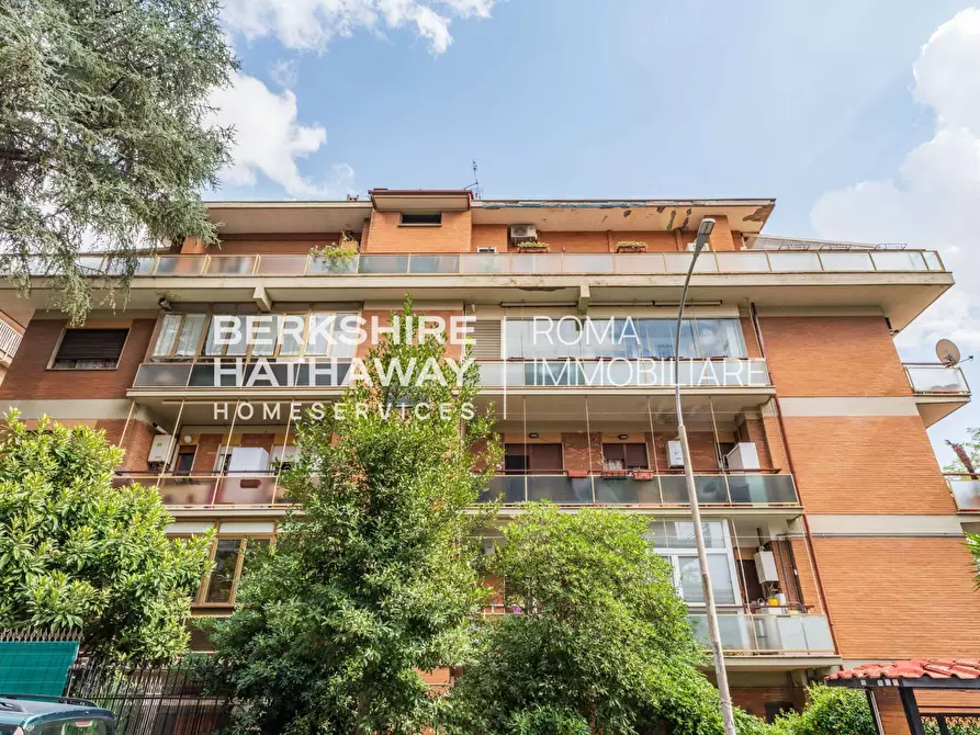 Immagine 45 di Attico in vendita  in Via Paolo Bentivoglio 1 a Roma