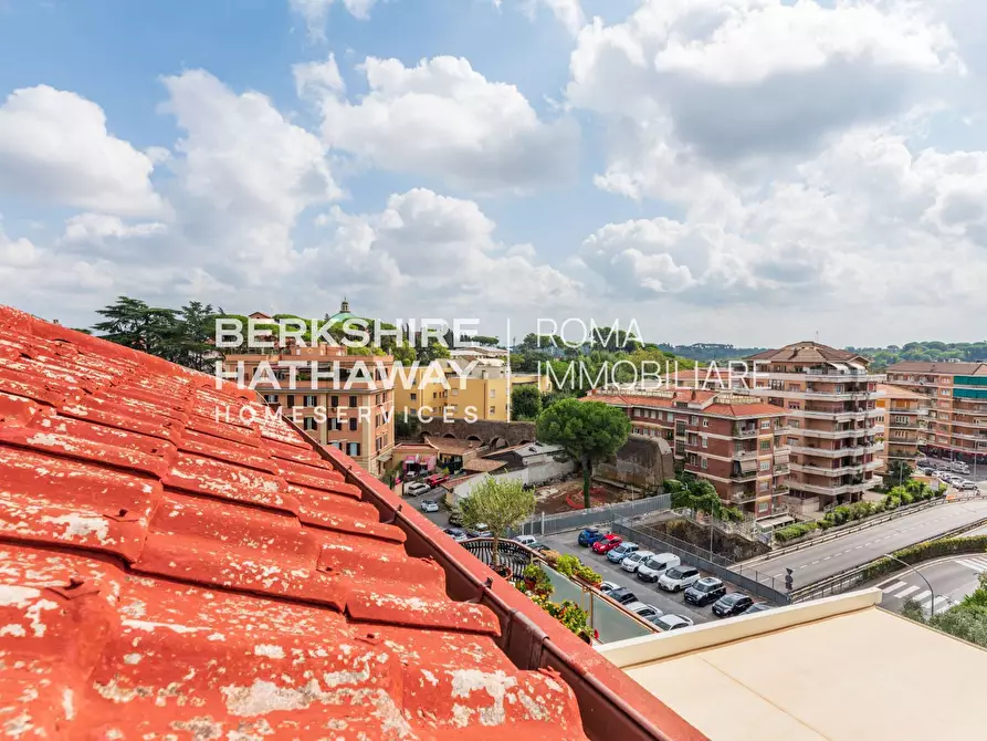 Immagine 49 di Attico in vendita  in Via Paolo Bentivoglio 1 a Roma