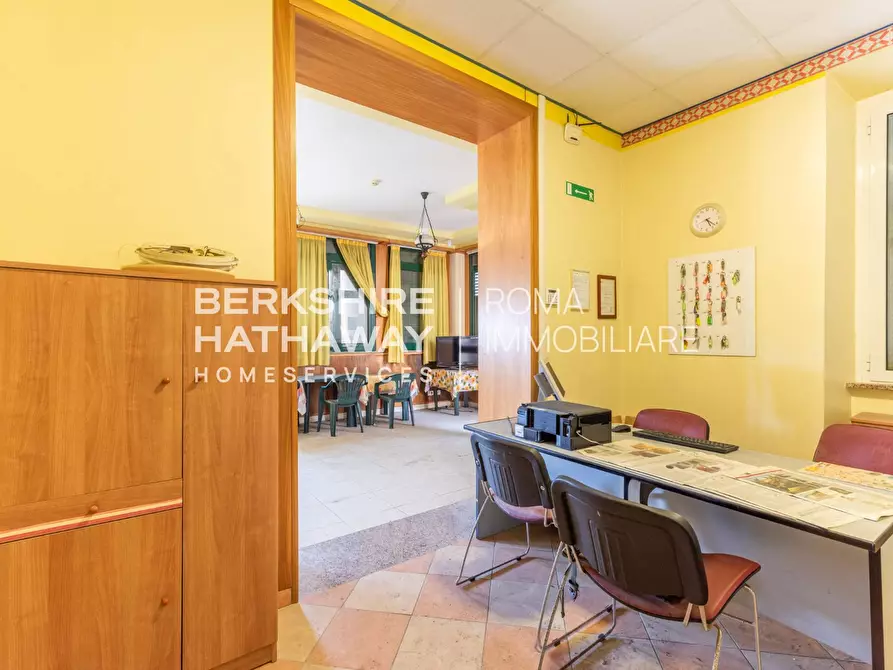 Immagine 10 di Casa indipendente in vendita  in Lungomare Paolo Toscanelli 63 a Roma