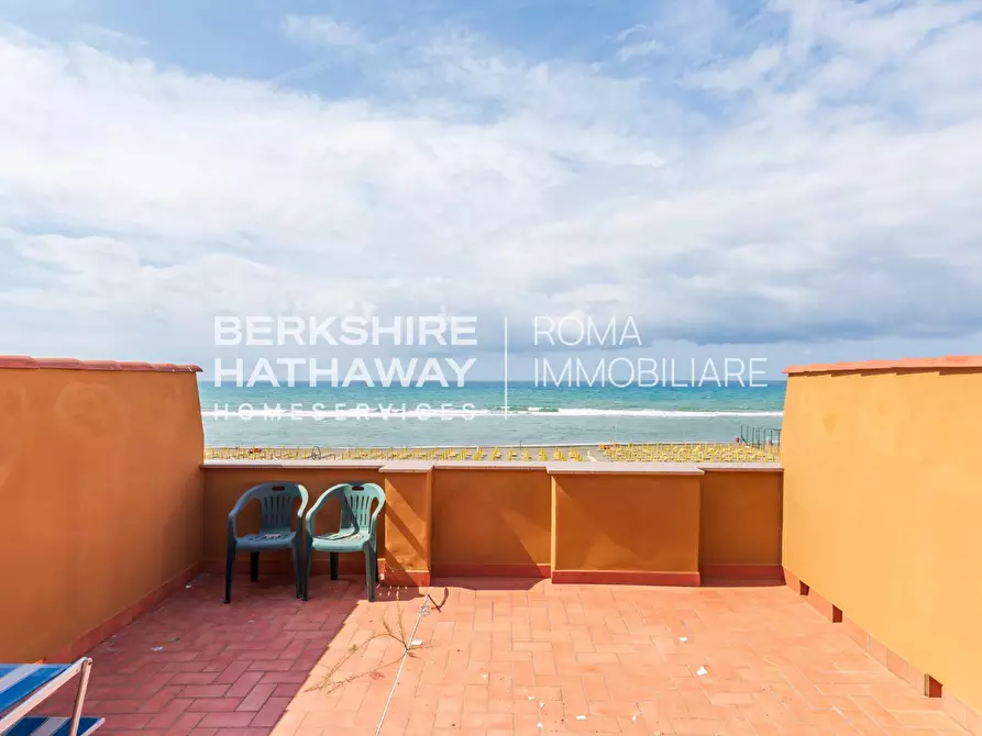 Immagine 28 di Casa indipendente in vendita  in Lungomare Paolo Toscanelli 63 a Roma