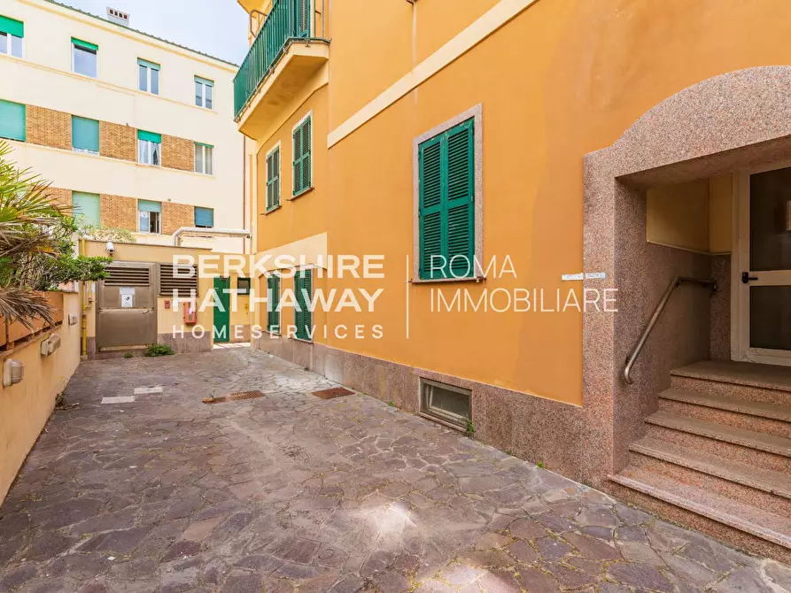 Immagine 33 di Casa indipendente in vendita  in Lungomare Paolo Toscanelli 63 a Roma